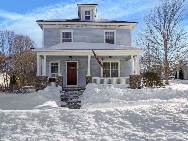 149 Market St, Amesbury, MA 01913