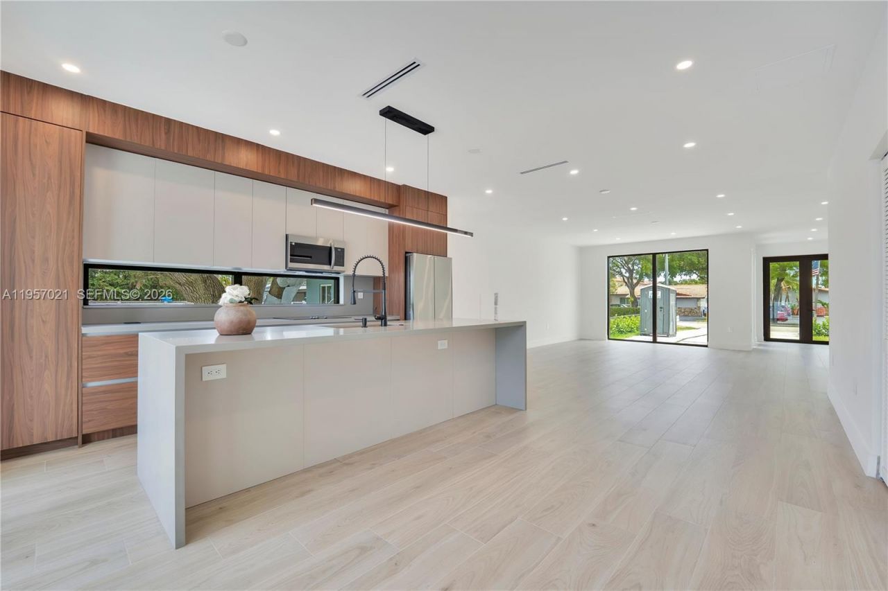 2661 Johnson St, Hollywood, FL 33020 Photo