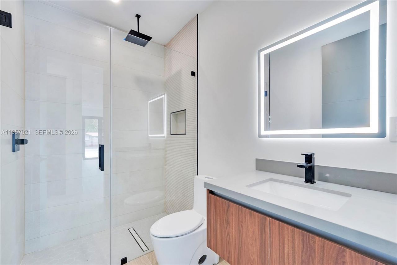 2661 Johnson St, Hollywood, FL 33020 Photo