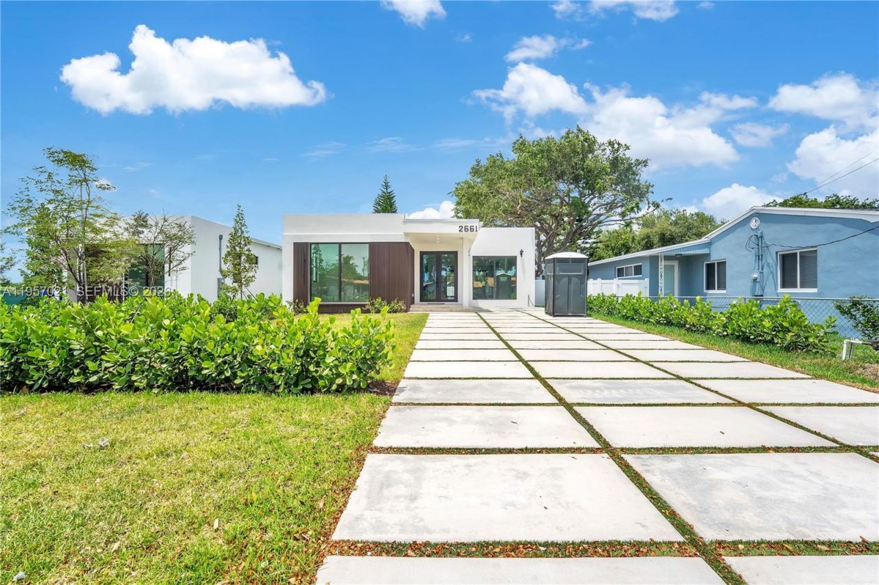 2661 Johnson St, Hollywood, FL 33020 Photo