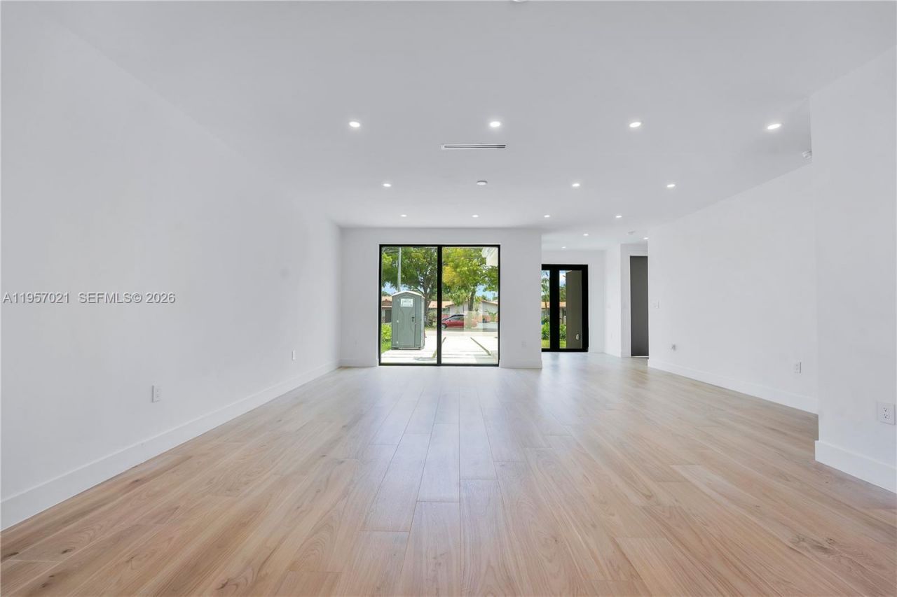 2661 Johnson St, Hollywood, FL 33020 Photo