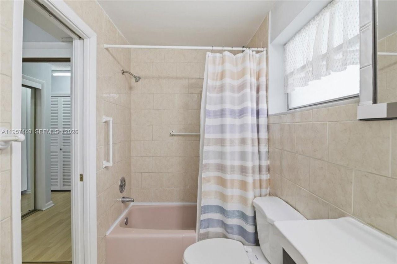 330 SE 2nd St , Unit 501G, Hallandale Beach, FL 33009 Photo