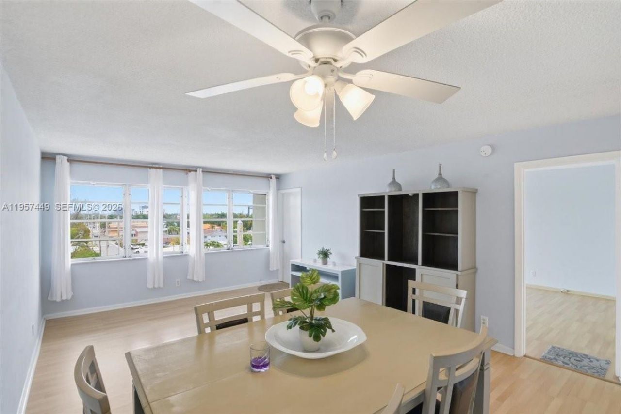 330 SE 2nd St , Unit 501G, Hallandale Beach, FL 33009 Photo