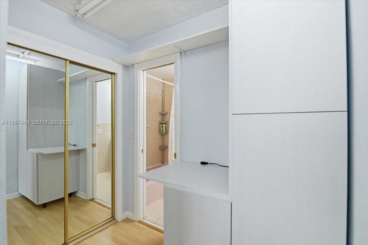 330 SE 2nd St , Unit 501G, Hallandale Beach, FL 33009 Photo