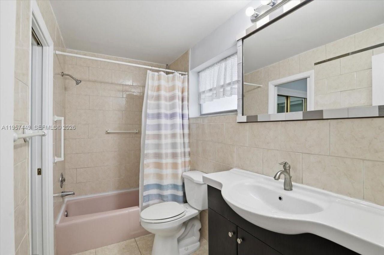 330 SE 2nd St , Unit 501G, Hallandale Beach, FL 33009 Photo