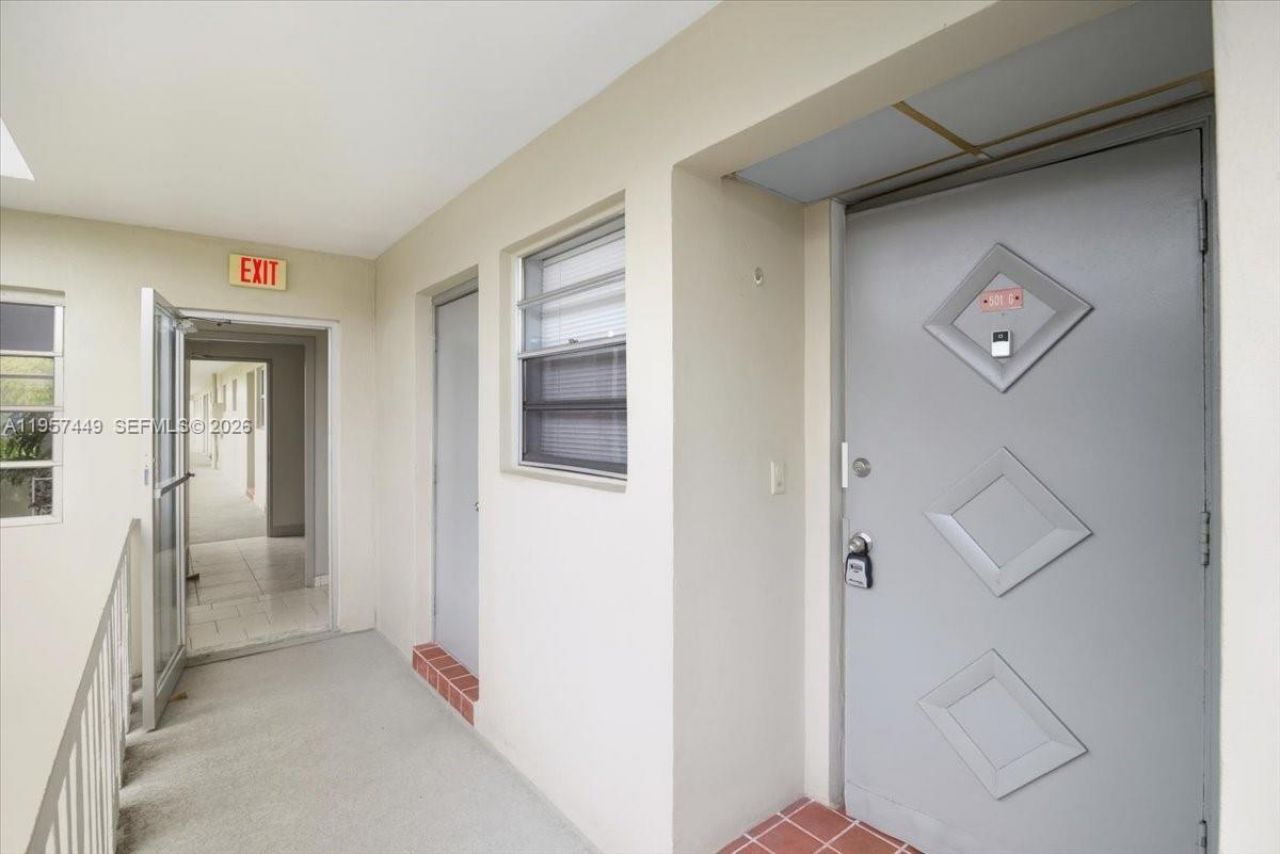 330 SE 2nd St , Unit 501G, Hallandale Beach, FL 33009 Photo
