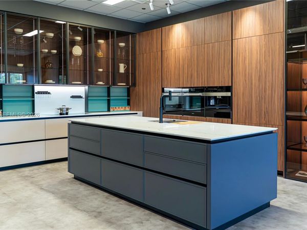 694 YAMATO RD , Boca Raton, FL 33431