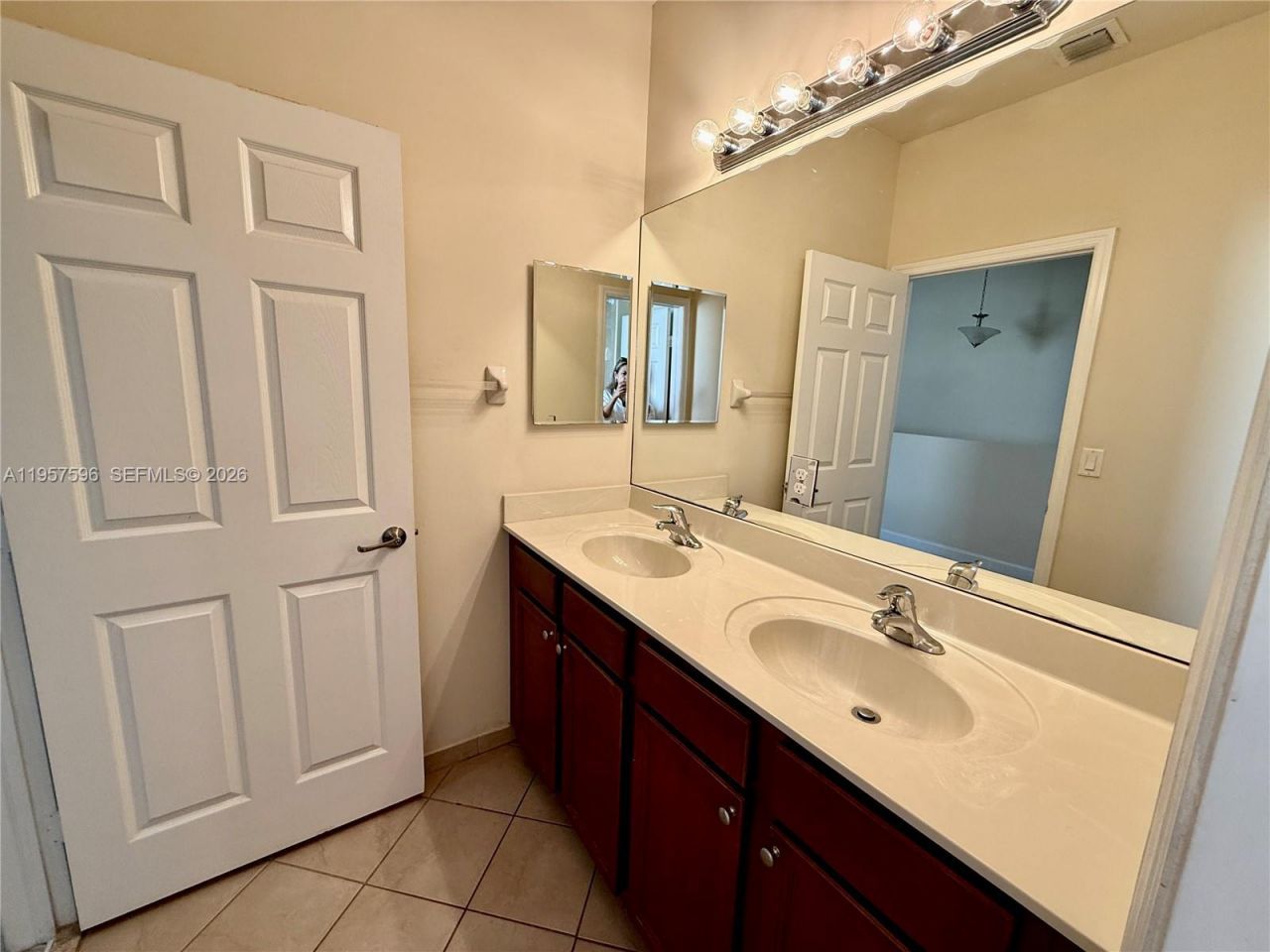 3385 W 86th Ter, Unit 3385, Hialeah, FL 33018 Photo