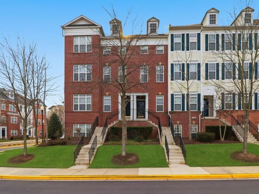 5569 Lanier Avenue, Unit 379, Suitland, MD 20746 Main Photo