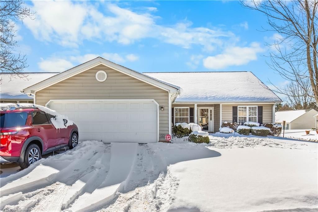 3946 Cobblestone Bend Drive, High Point, NC 27265 Main Photo