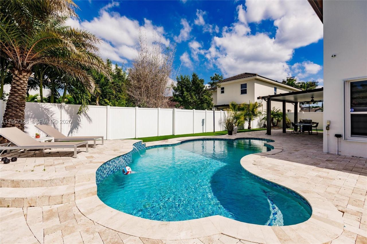 17063 SW 91st St, Miami, FL 33196 Photo