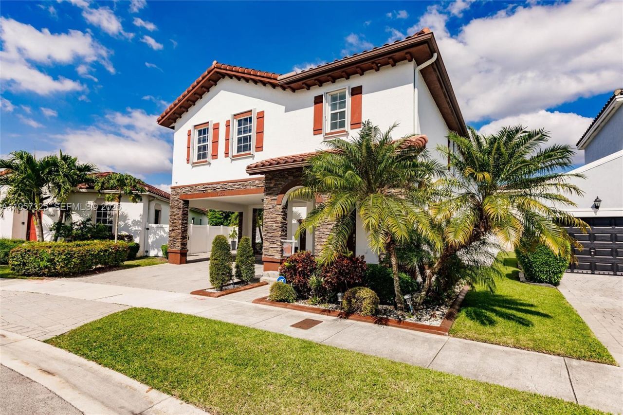 17063 SW 91st St, Miami, FL 33196 Photo