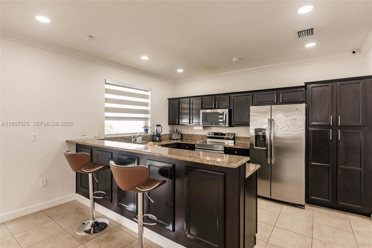 17063 SW 91st St, Miami, FL 33196 Photo