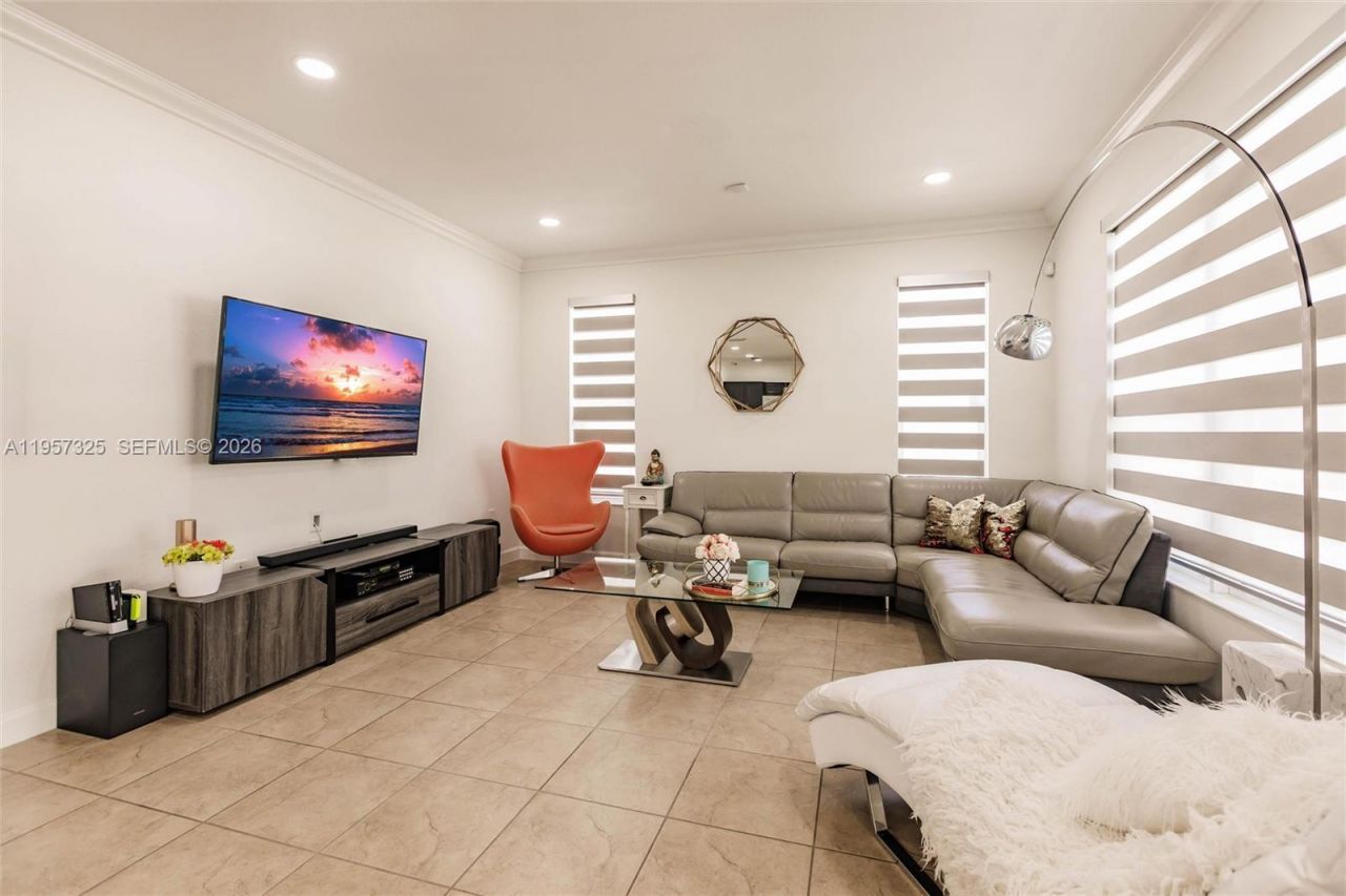 17063 SW 91st St, Miami, FL 33196 Photo