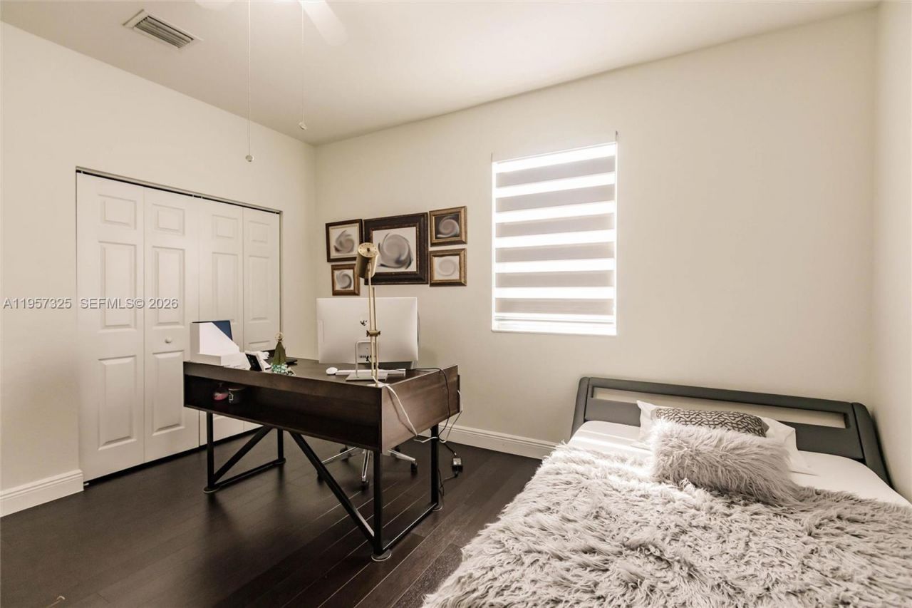 17063 SW 91st St, Miami, FL 33196 Photo