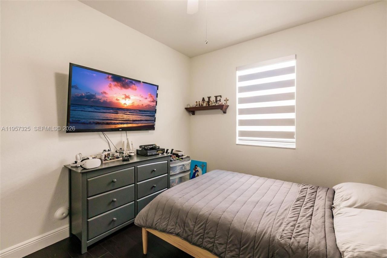 17063 SW 91st St, Miami, FL 33196 Photo