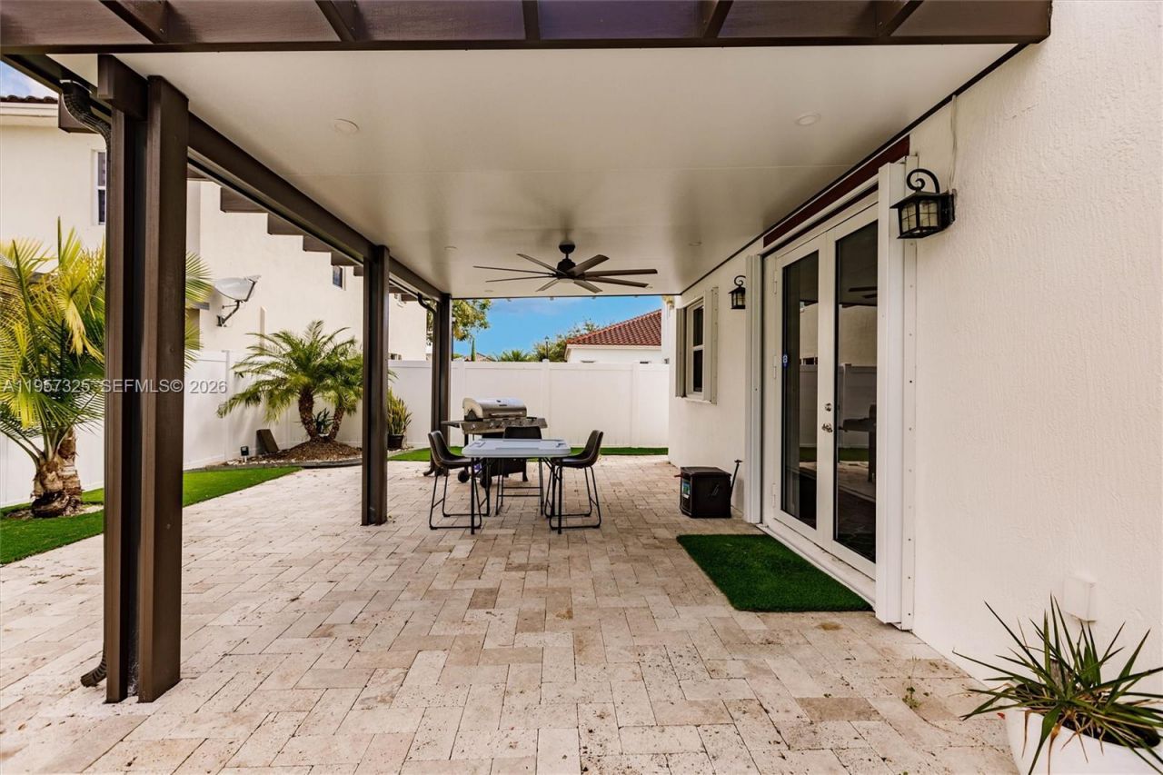 17063 SW 91st St, Miami, FL 33196 Photo