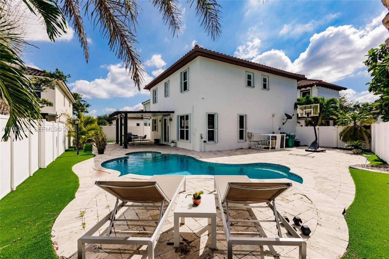 17063 SW 91st St, Miami, FL 33196 Photo