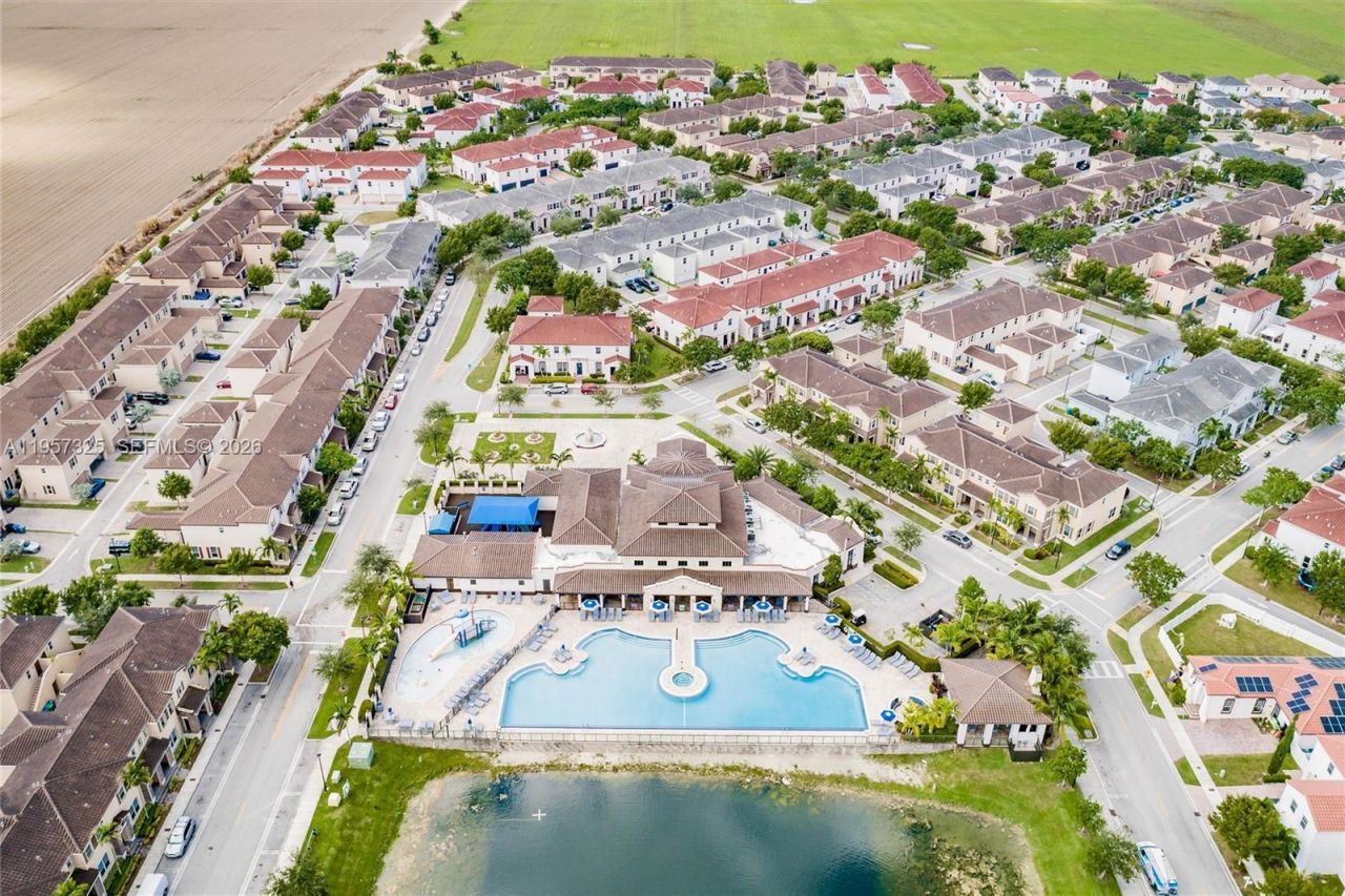 17063 SW 91st St, Miami, FL 33196 Photo