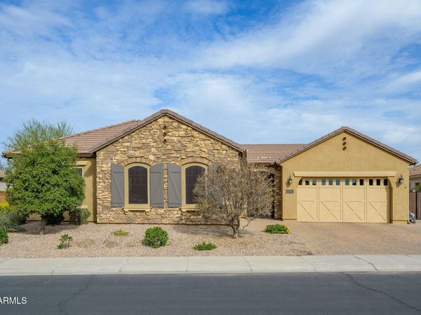 3770 E IRIS Drive, Chandler, AZ 85286