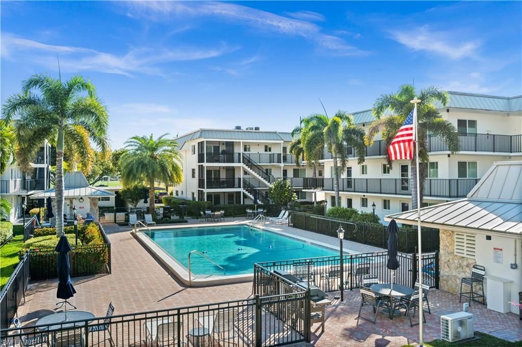 766 Central Ave, Unit 301, Naples, FL 34102 Photo