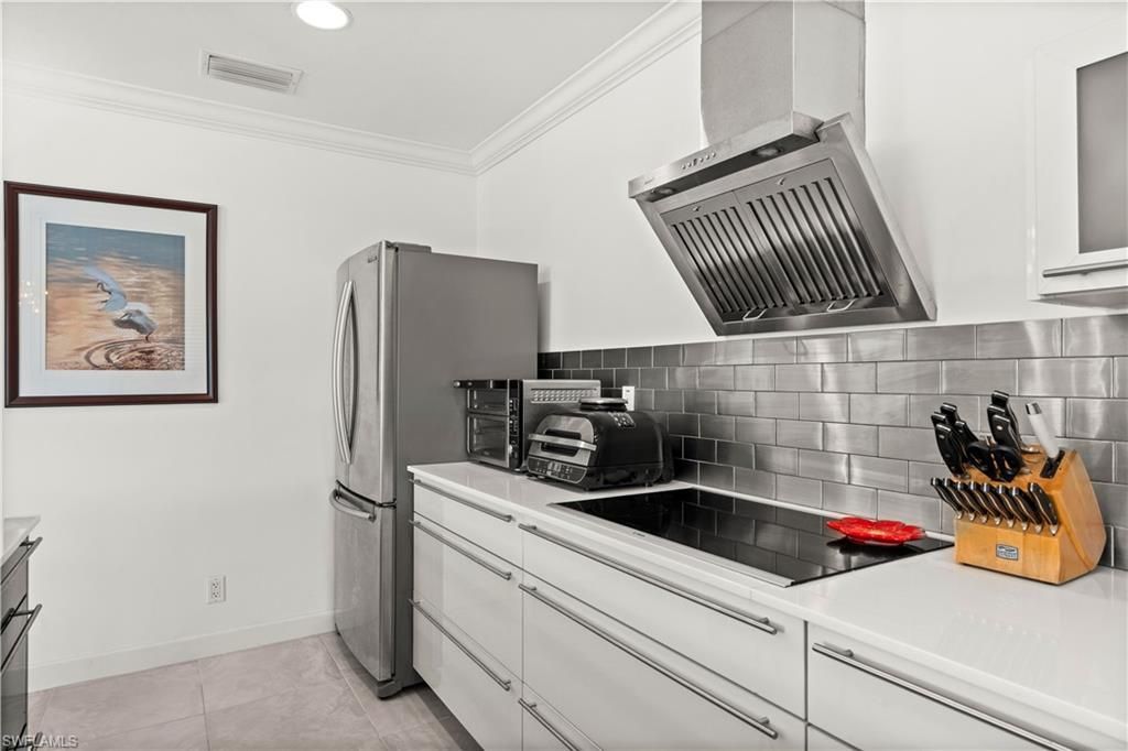 766 Central Ave, Unit 301, Naples, FL 34102 Photo