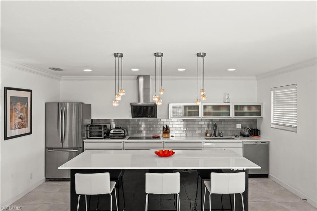 766 Central Ave, Unit 301, Naples, FL 34102 Photo