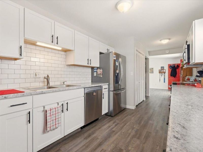 80 Essex Circle, Mansfield, OH 44904 Photo 8