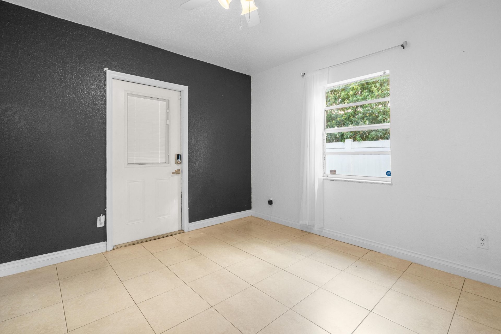 1404 NW 4th Avenue, Fort Lauderdale, FL 33311 Photo