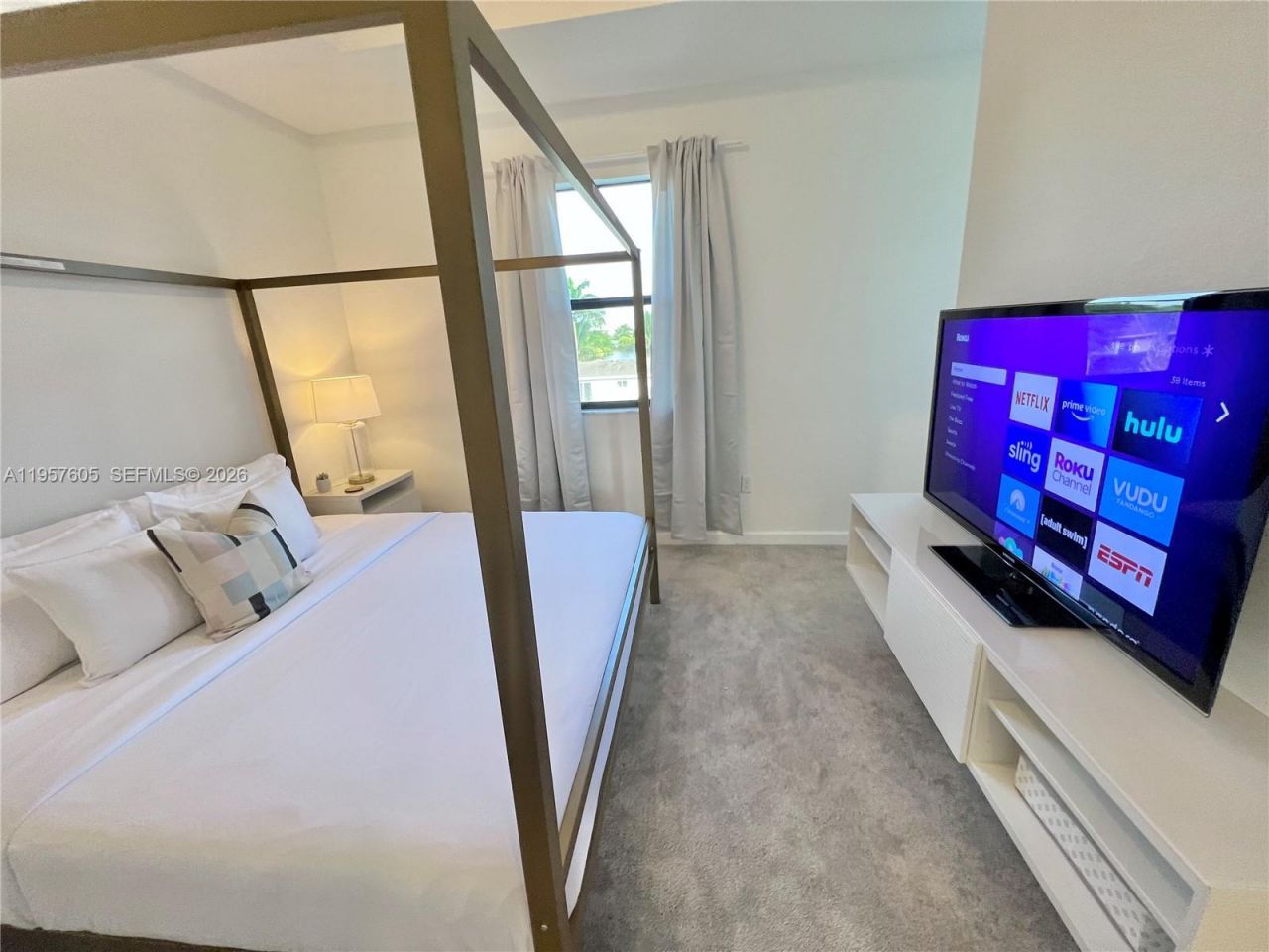 20433 NW 4th Ct, Miami Gardens, FL 33169 Photo