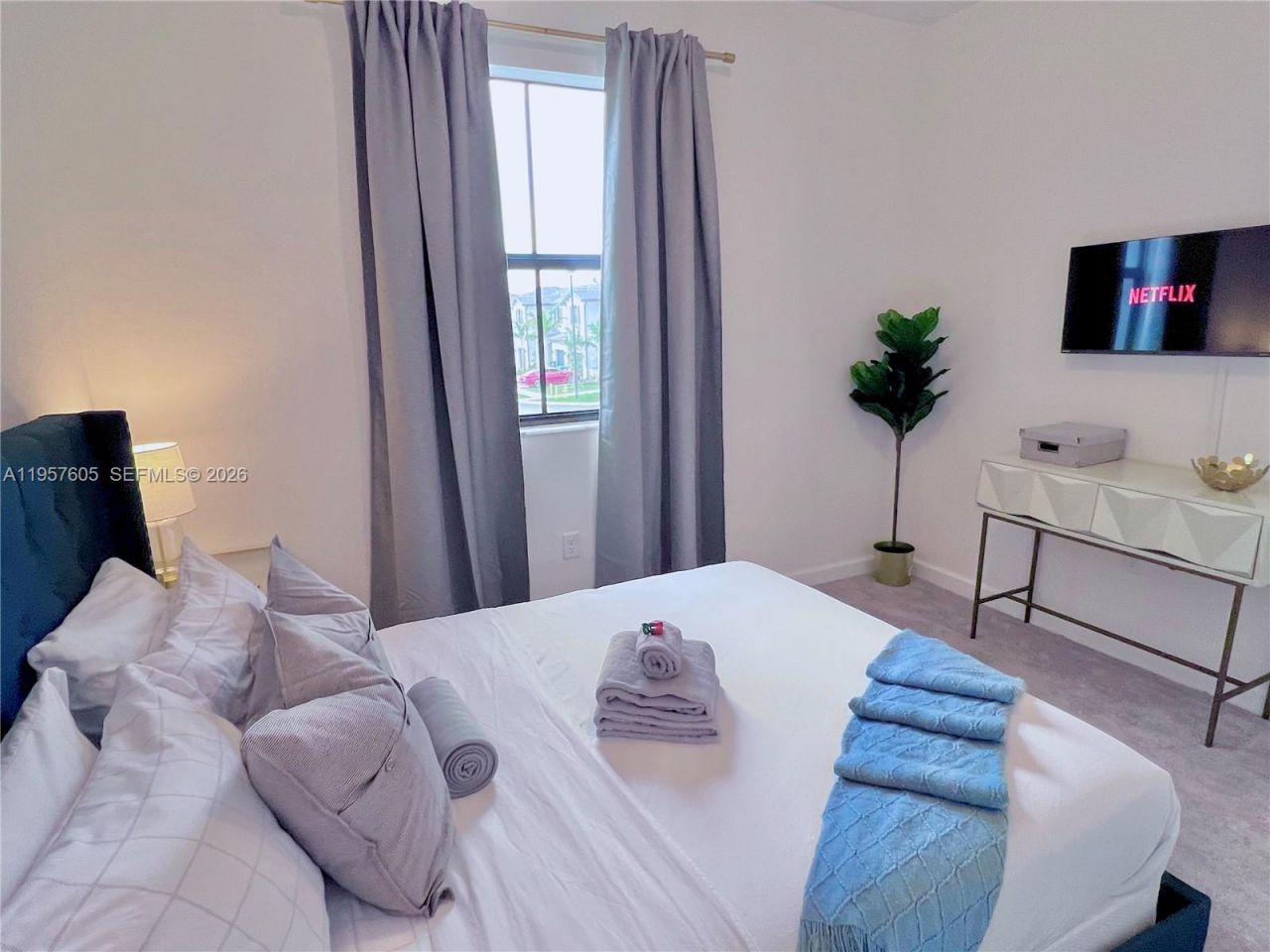 20433 NW 4th Ct, Miami Gardens, FL 33169 Photo