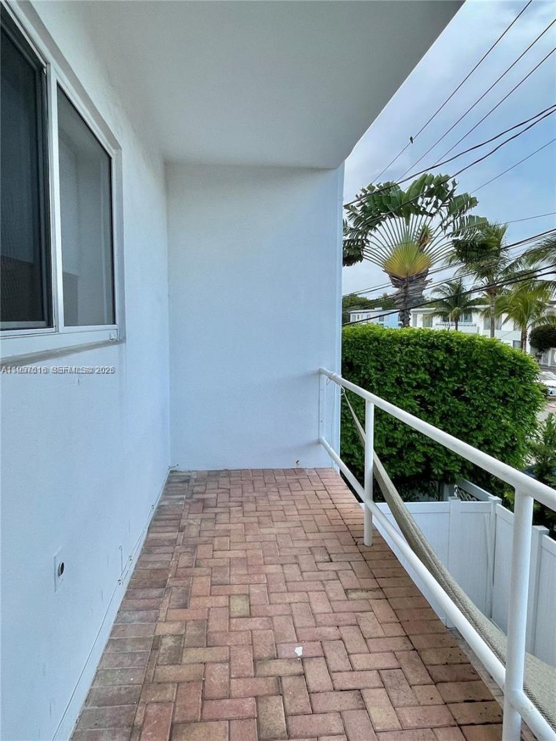 7312 Gary Ave, Unit 7312, Miami Beach, FL 33141 Photo