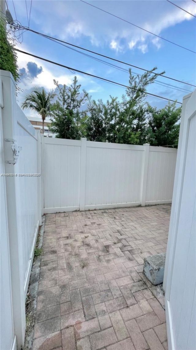 7312 Gary Ave, Unit 7312, Miami Beach, FL 33141 Photo
