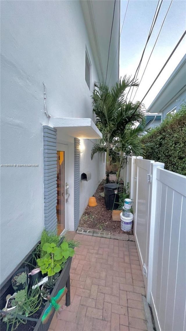 7312 Gary Ave, Unit 7312, Miami Beach, FL 33141 Photo