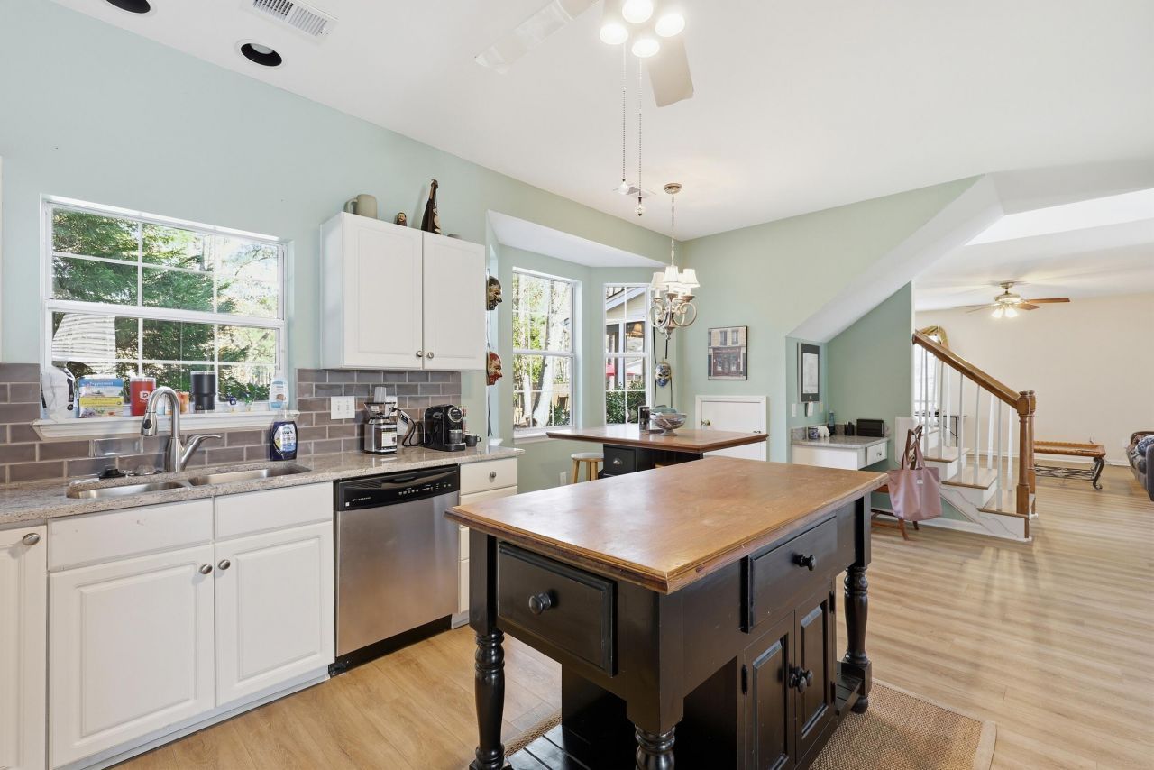 3307 Heathland Way Photo 14