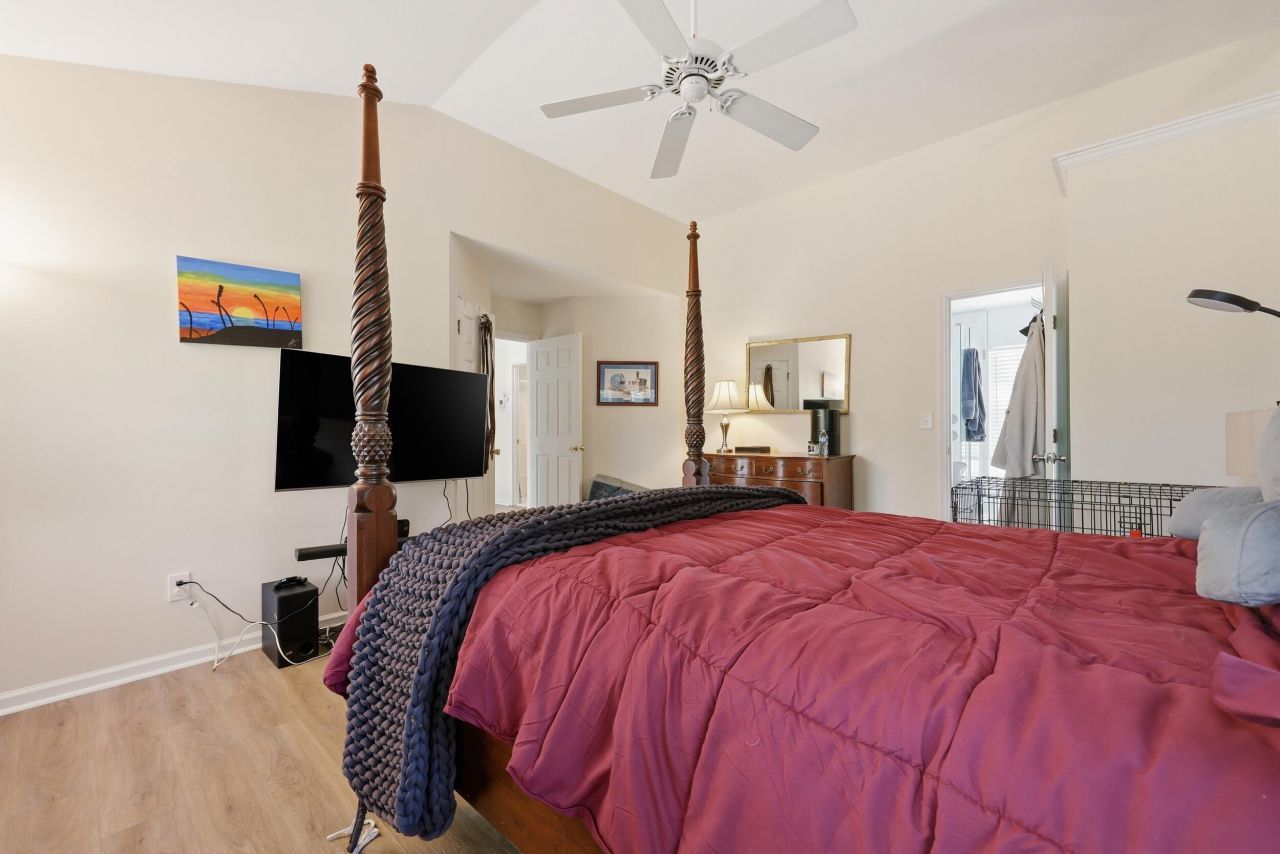 3307 Heathland Way Photo 17