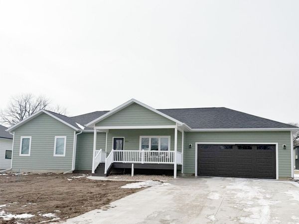 803 S Greene St, Rock Rapids, IA 51246