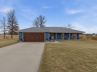 532 S Truman Road, Archie, MO 64725