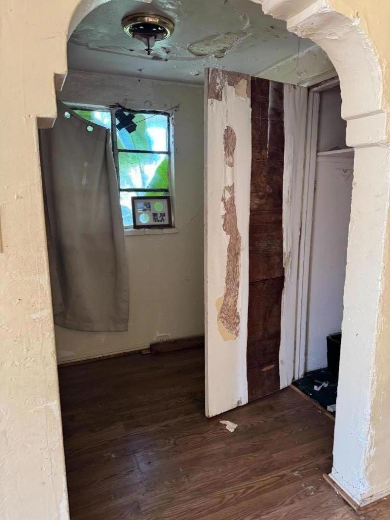 2138 Dumbarton Avenue, East Palo Alto, CA 94303 Main Photo