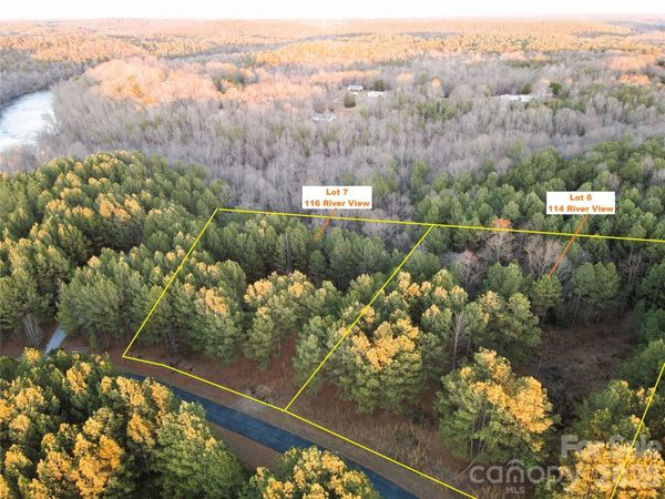 114 River View Drive , Mooresboro, NC 28114