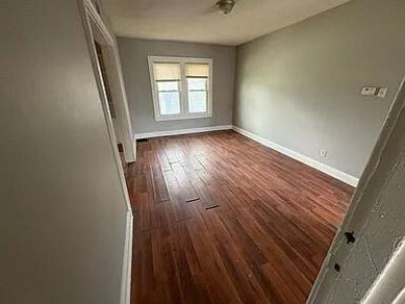 1673 Cleveland Avenue, Columbus, OH 43211 Photo 5