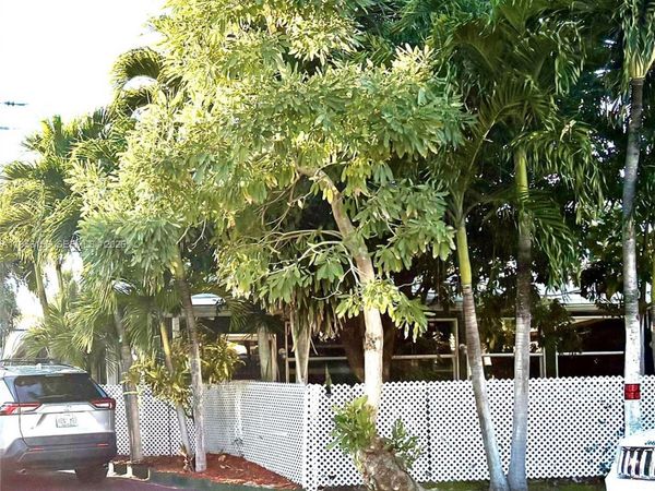 6103 Southgate Blvd , Margate, FL 33068