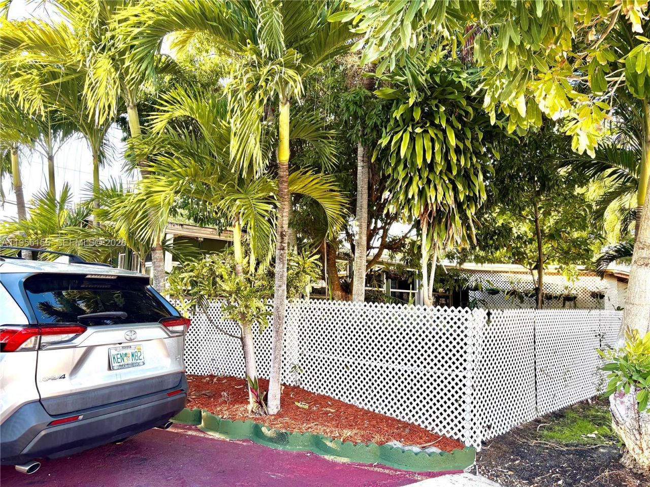 6103 Southgate Blvd , Margate, FL 33068 Photo