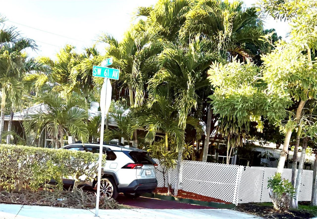 6103 Southgate Blvd , Margate, FL 33068 Photo