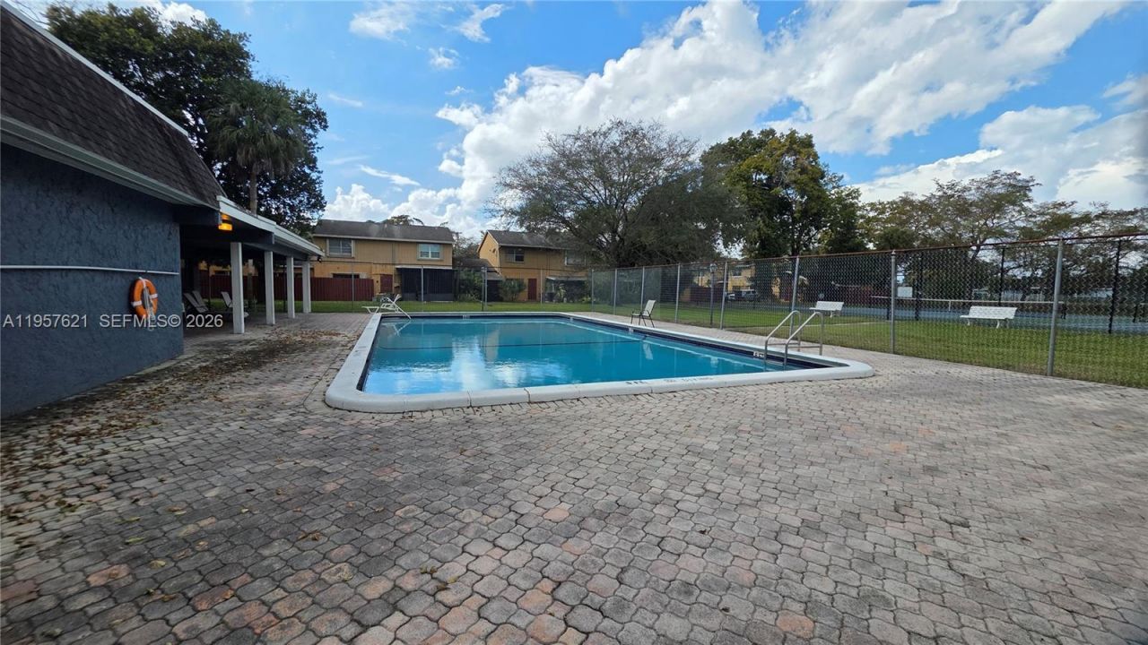 7085 W Sunrise Blvd, Unit 7085, Plantation, FL 33313 Photo