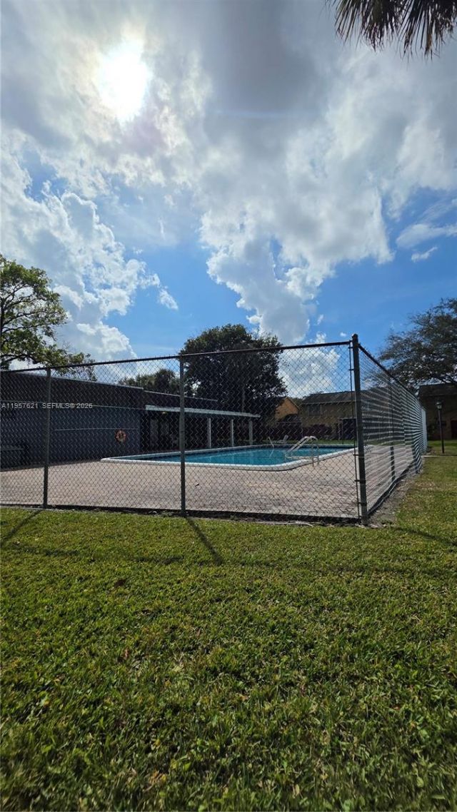 7085 W Sunrise Blvd, Unit 7085, Plantation, FL 33313 Photo