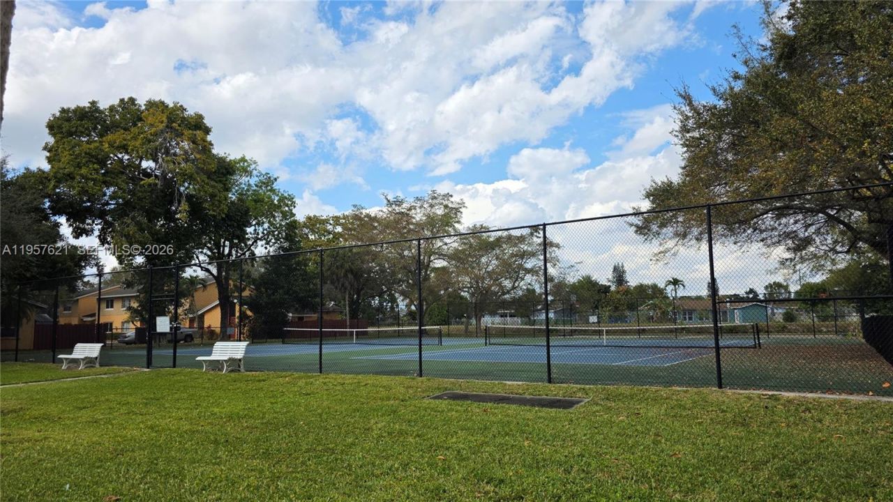 7085 W Sunrise Blvd, Unit 7085, Plantation, FL 33313 Photo