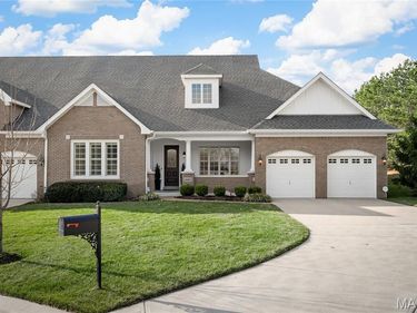 16291 Upper Chesterfield Ridge Drive, Chesterfield, MO 63017