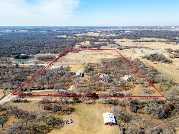 330 Madeline Lane, Burleson, TX 76028