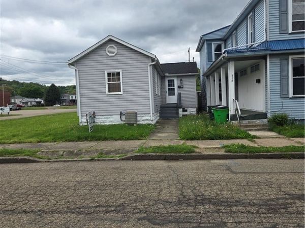 318 Bank Street, Dennison, OH 44621